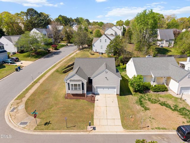 2528 Laurel Falls Lane, Raleigh, NC 27603