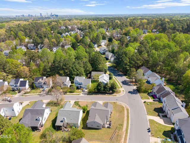 2528 Laurel Falls Lane, Raleigh, NC 27603