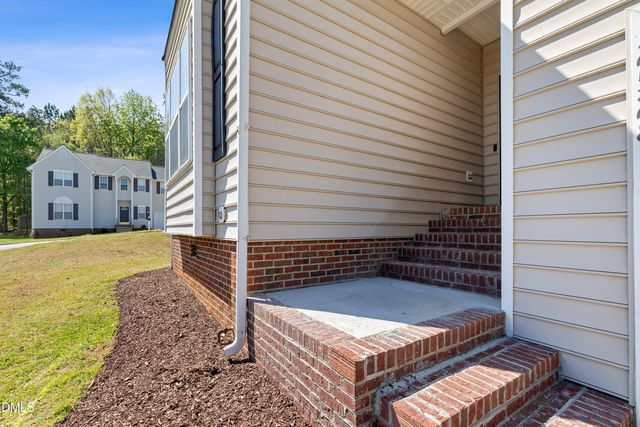 2528 Laurel Falls Lane, Raleigh, NC 27603