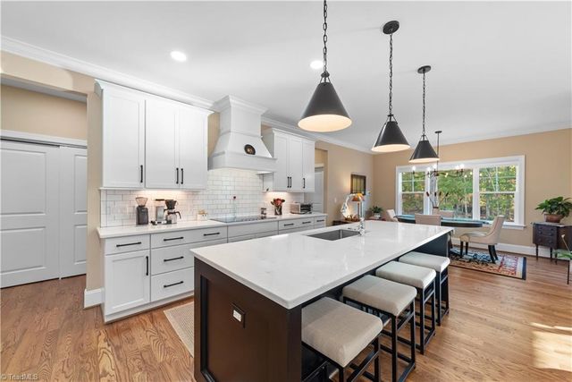 7608 Monty Drive, Kernersville, NC 27284