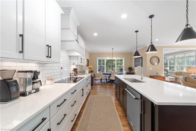 7608 Monty Drive, Kernersville, NC 27284