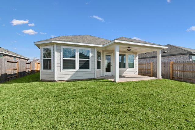 812 Village Brook Drive, Willis, TX 77378