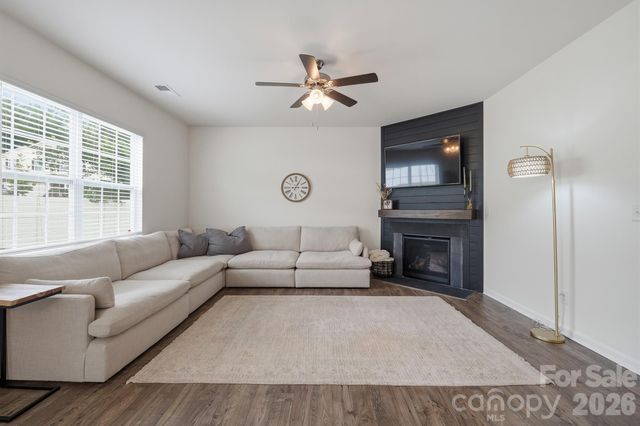 7004 Branch Fork Road, Charlotte, NC 28215
