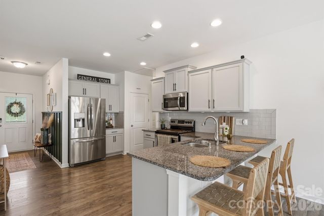 7004 Branch Fork Road, Charlotte, NC 28215