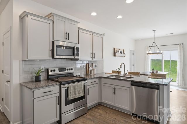 7004 Branch Fork Road, Charlotte, NC 28215