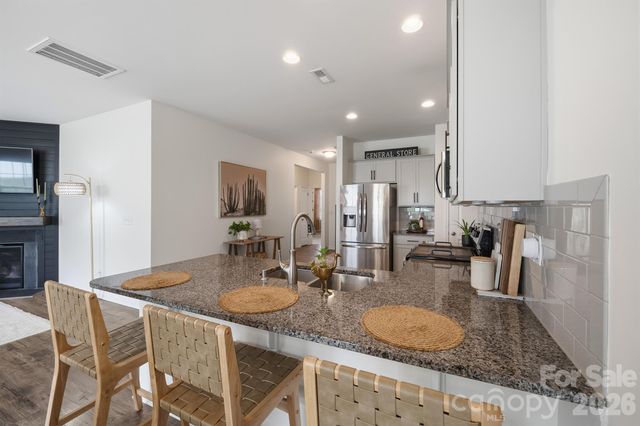 7004 Branch Fork Road, Charlotte, NC 28215