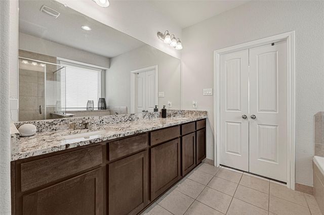 84 Carmel Drive, Manvel, TX 77578