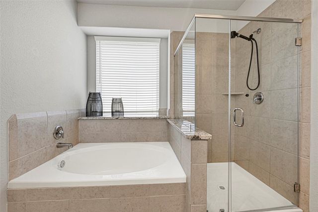 84 Carmel Drive, Manvel, TX 77578