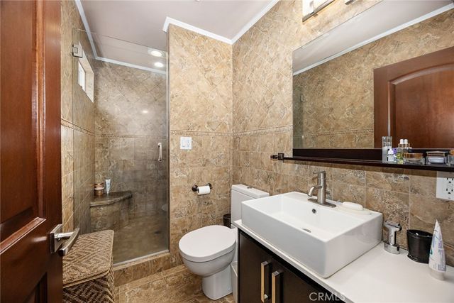 10610 Oak Tree Way, Sunland, CA 91040