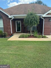 117 Mallard Pointe, Kathleen, GA 31047