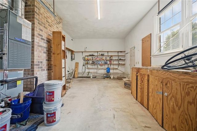 2917 Stratford DR, Chesapeake, VA 23321