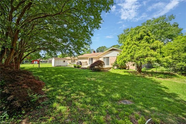 2917 Stratford DR, Chesapeake, VA 23321