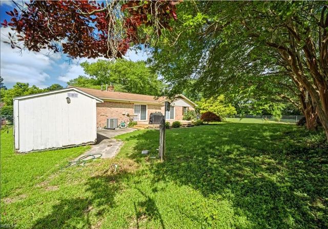 2917 Stratford DR, Chesapeake, VA 23321
