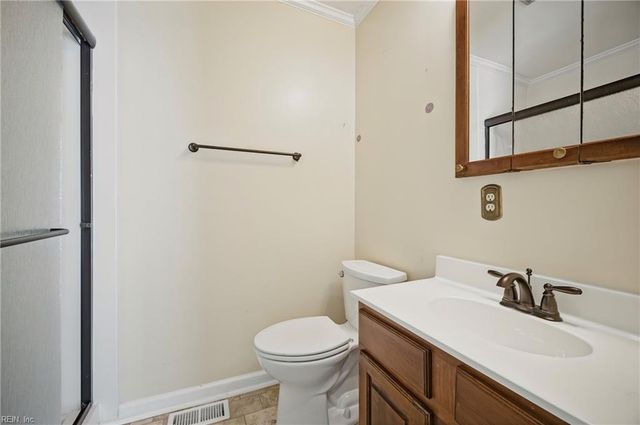 2917 Stratford DR, Chesapeake, VA 23321