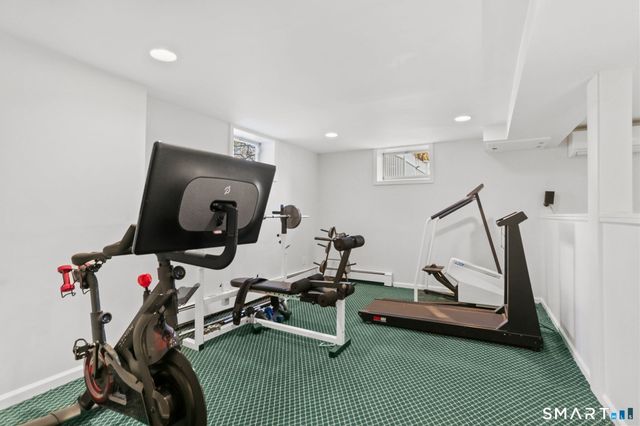 2 Red Rose Circle, Darien, CT 06820