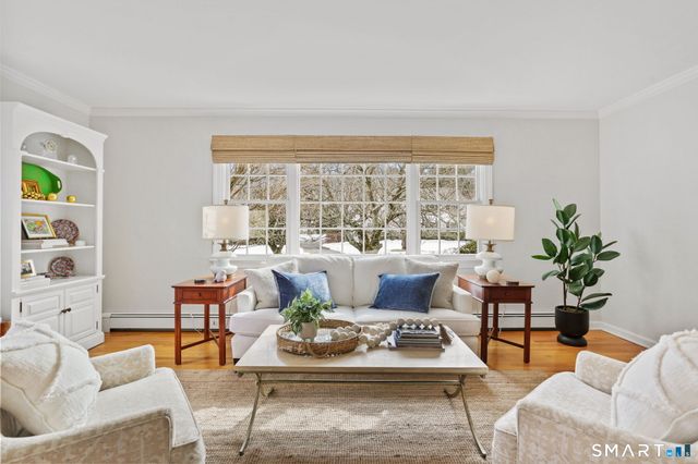 2 Red Rose Circle, Darien, CT 06820