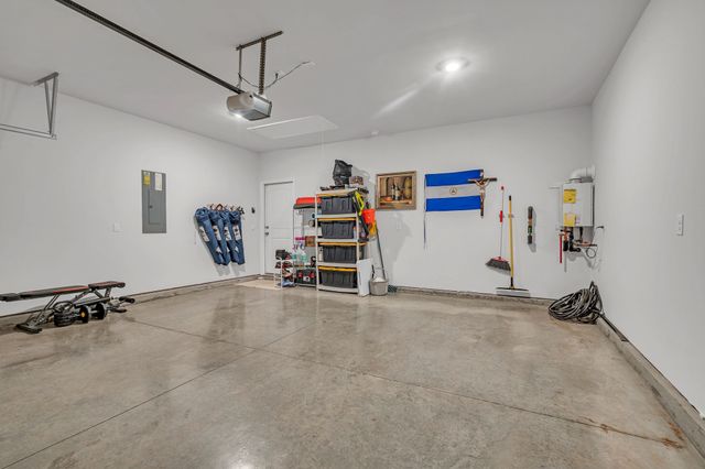 2118 Quinn Dr, White House, TN 37188