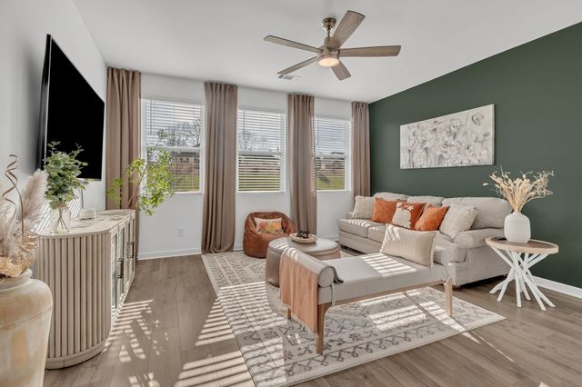 2118 Quinn Dr, White House, TN 37188