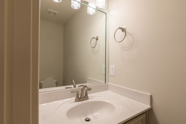 254 Hutch Ct, Gallatin, TN 37066