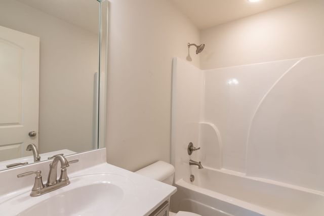 254 Hutch Ct, Gallatin, TN 37066