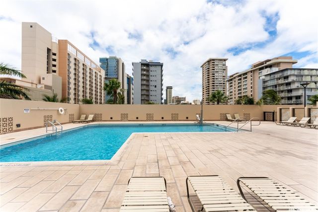 2240 Kuhio Avenue 1005, Honolulu, HI 96815
