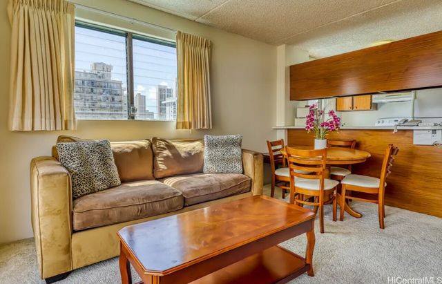 2240 Kuhio Avenue 1005, Honolulu, HI 96815