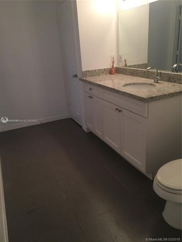 11700 SW 2nd St 13304, Pembroke Pines, FL 33025