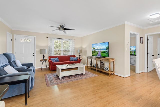482 Bay Dr., Garden City Beach, SC 29576