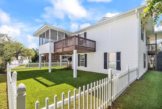 482 Bay Dr., Garden City Beach, SC 29576
