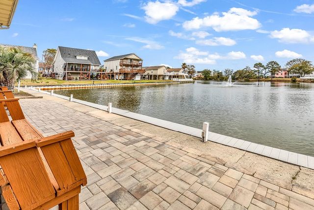 482 Bay Dr., Garden City Beach, SC 29576