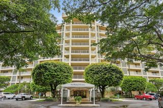 3499 Oaks Way 909, Pompano Beach, FL 33069