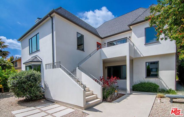 8021 Blackburn Avenue U, Los Angeles, CA 90048