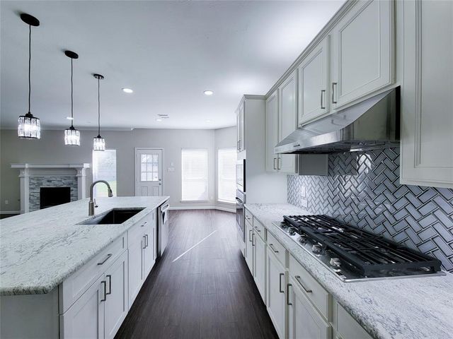 21007 Bright Lake Bend Court, Richmond, TX 77407