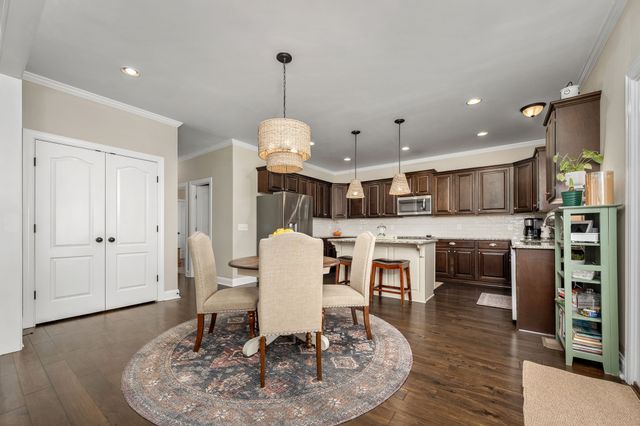 1062 Tower Hill Ln, Hendersonville, TN 37075