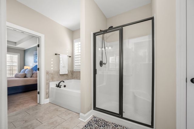 1062 Tower Hill Ln, Hendersonville, TN 37075