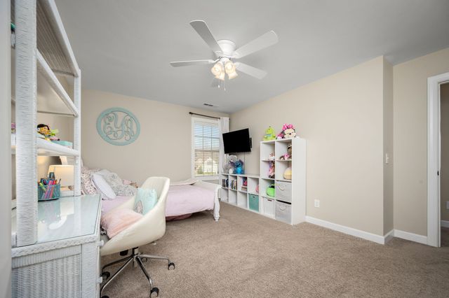 1062 Tower Hill Ln, Hendersonville, TN 37075