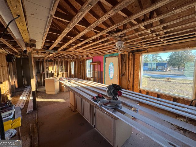 1249 Lambs Bridge Road, Twin City, GA 30471