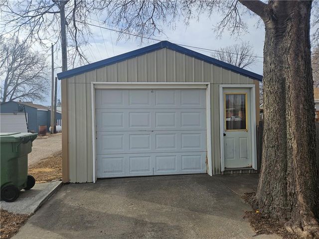 328 N Ericson Avenue, Other, KS 67758