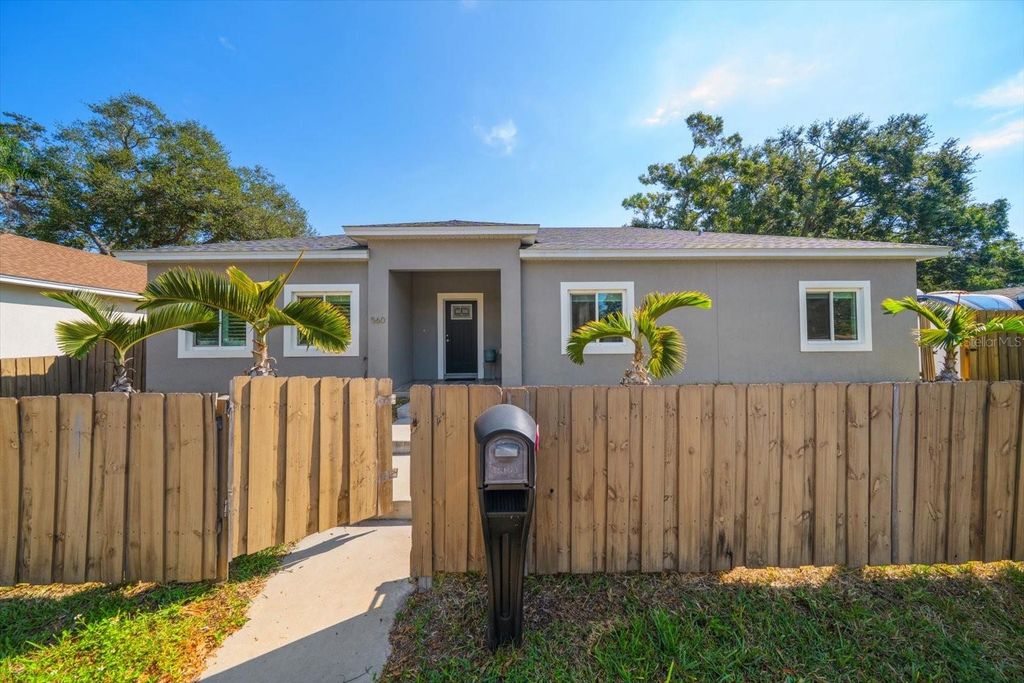 560 CLEARWATER LARGO ROAD S, Largo, FL 33770