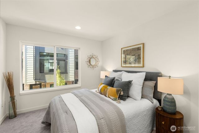 8333 D 12th Avenue NW, Seattle, WA 98117