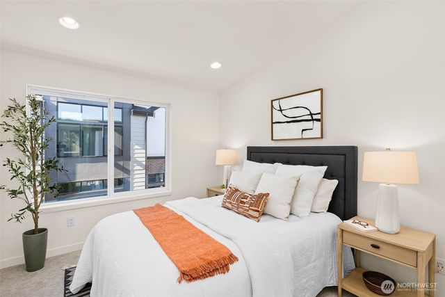 8333 D 12th Avenue NW, Seattle, WA 98117