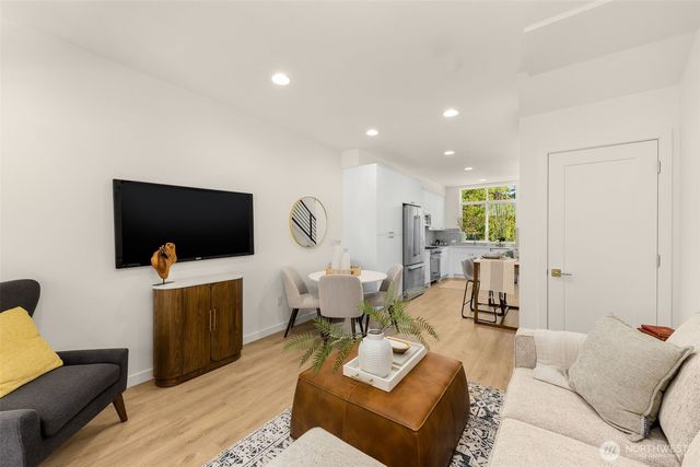 8333 D 12th Avenue NW, Seattle, WA 98117