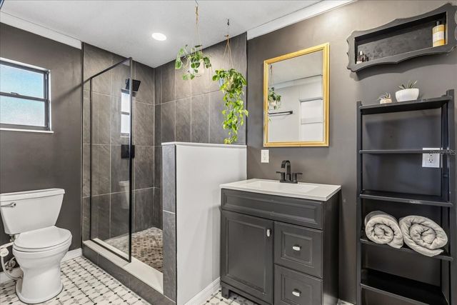 817 E HARBOUR COURT, Ocoee, FL 34761