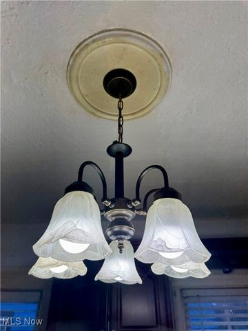 15220 Lucknow Avenue, Cleveland, OH 44110