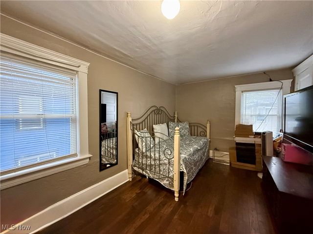 15220 Lucknow Avenue, Cleveland, OH 44110