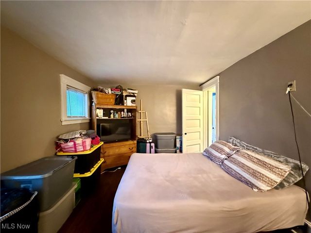 15220 Lucknow Avenue, Cleveland, OH 44110