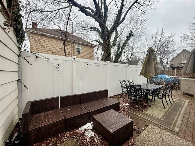 15220 Lucknow Avenue, Cleveland, OH 44110