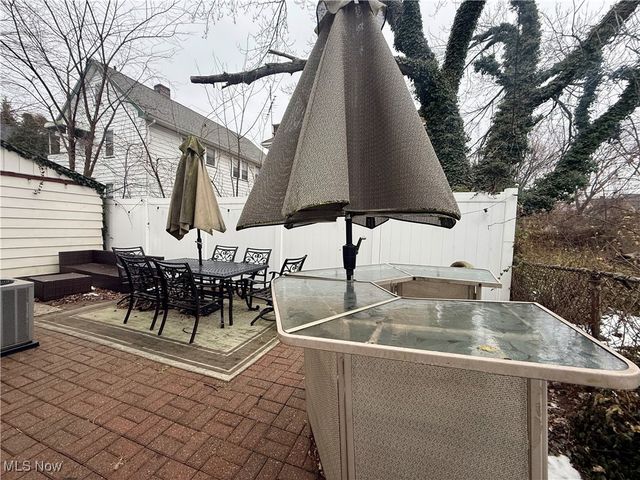 15220 Lucknow Avenue, Cleveland, OH 44110