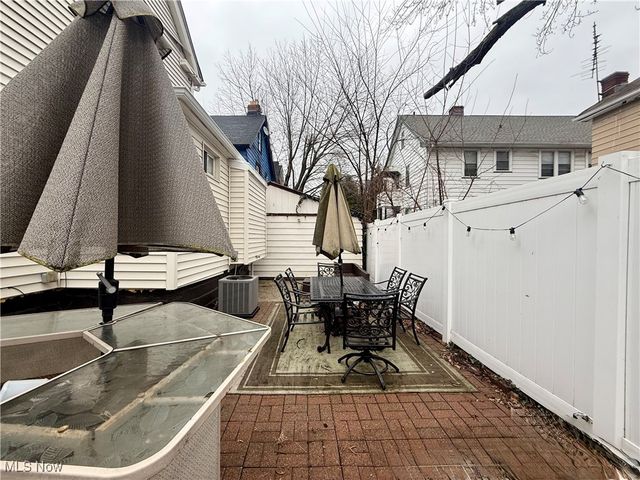 15220 Lucknow Avenue, Cleveland, OH 44110