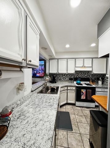 3248 Radford Drive, Toledo, OH 43614